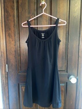 Women sleeveless dress